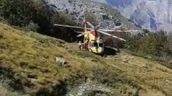 Elisoccorso in Pania della Croce Vallone dell'Inferno