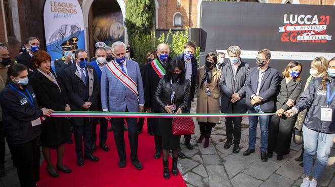 Lucca Comics and Games 2021, passerella di vip per l'inaugurazione