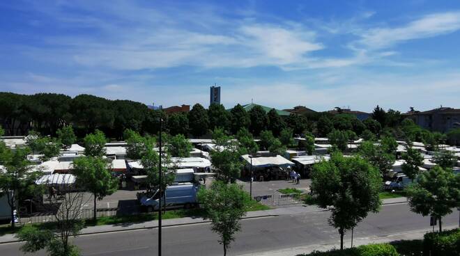  mercato santa croce sull'arno in piazza romero