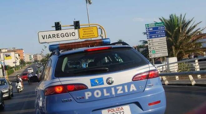 Polizia Stradale Viareggio foto Letizia Tassinari