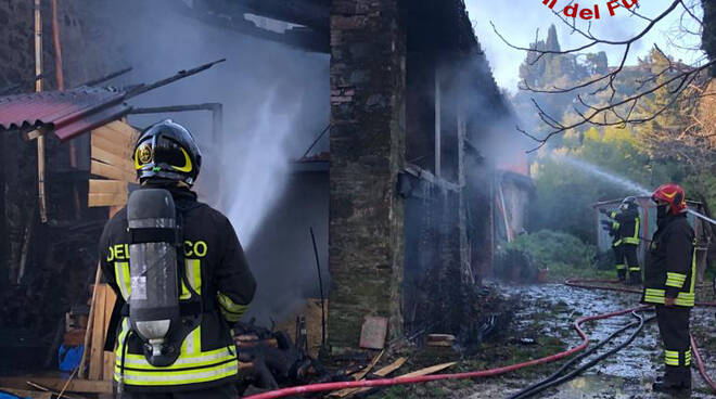 incendio annesso San Quirico di Moriano