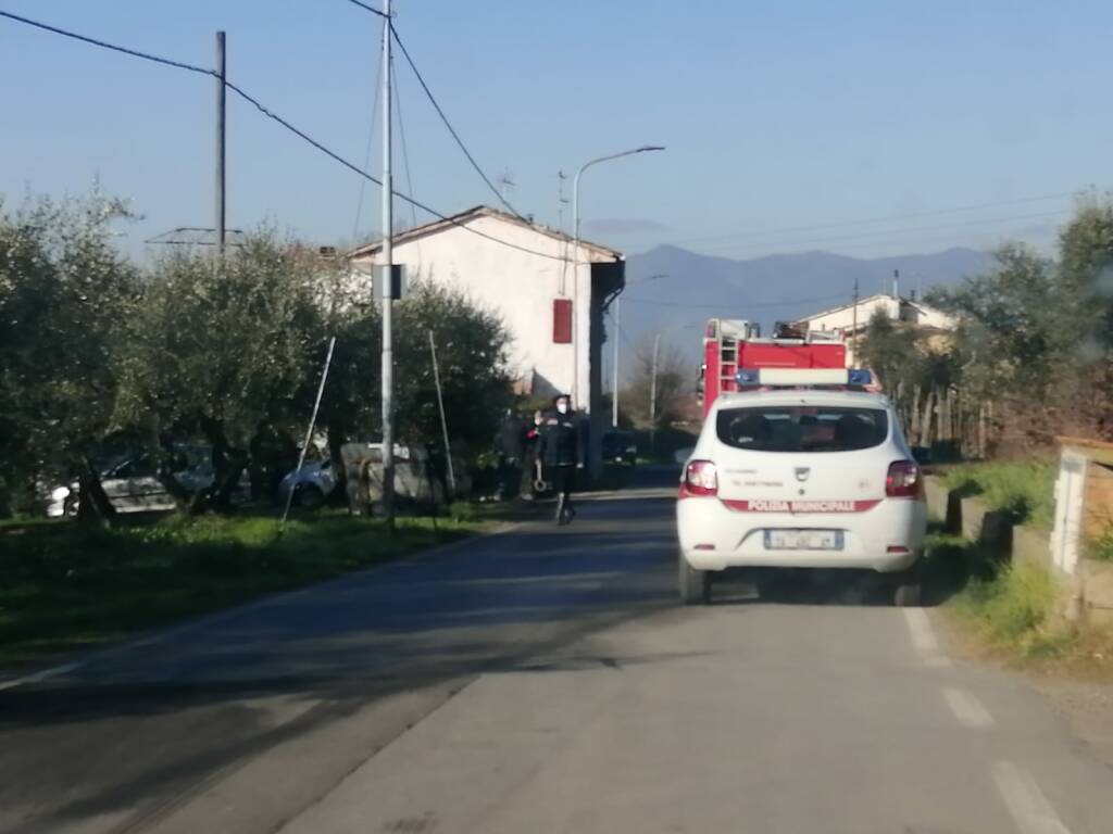 Santa Maria a Monte anziana ferita via del Melone scoppio bombola