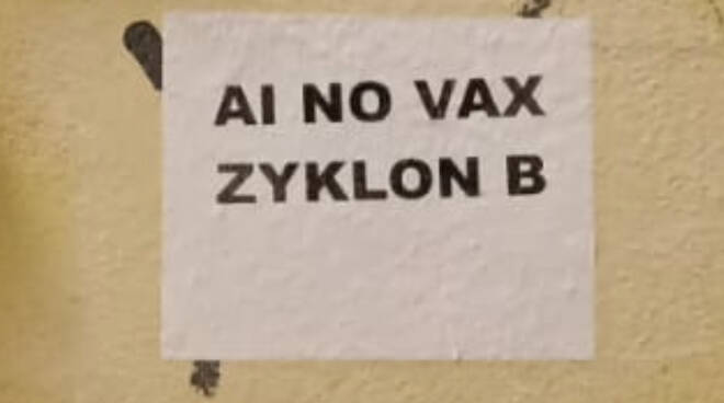 volantino choc contro no vax via Pescheria