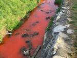 Rio Dezza colorato di rosso