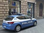 polizia a pisa in corso Italia