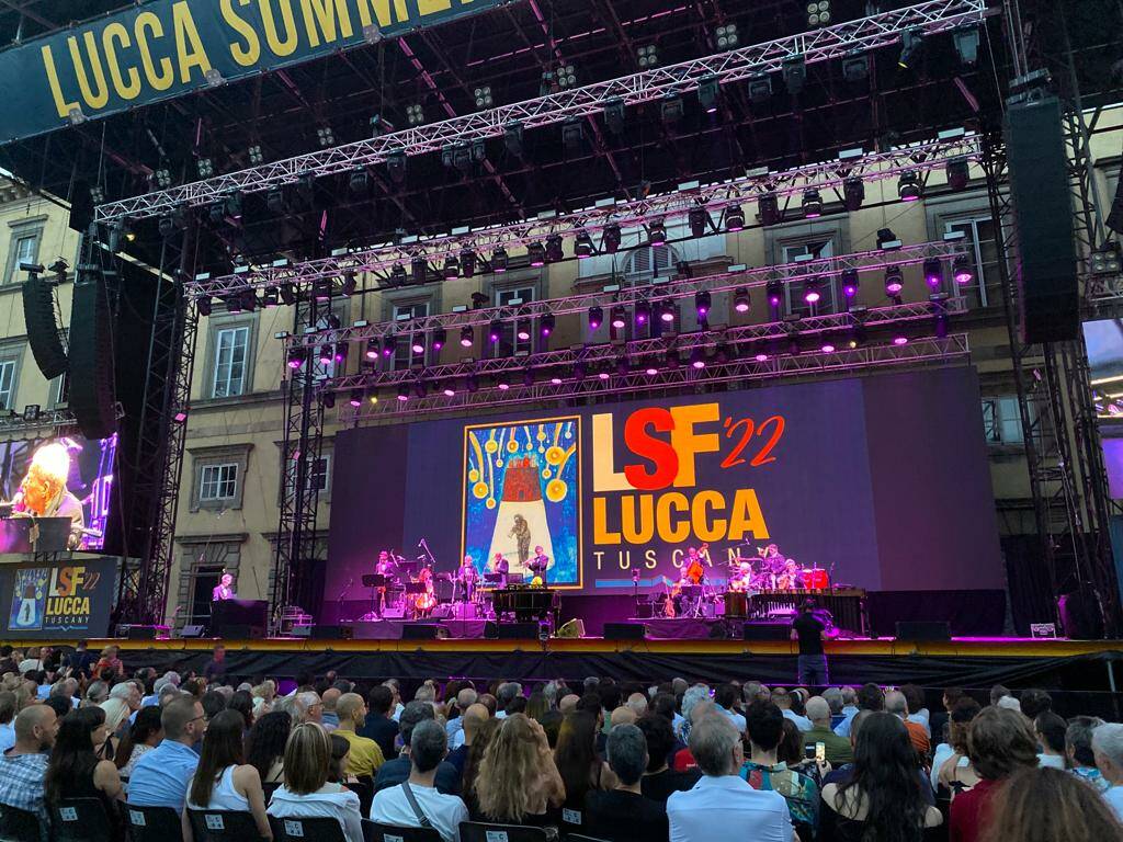 Paolo Conte incanta la folla al Lucca Summer Festival