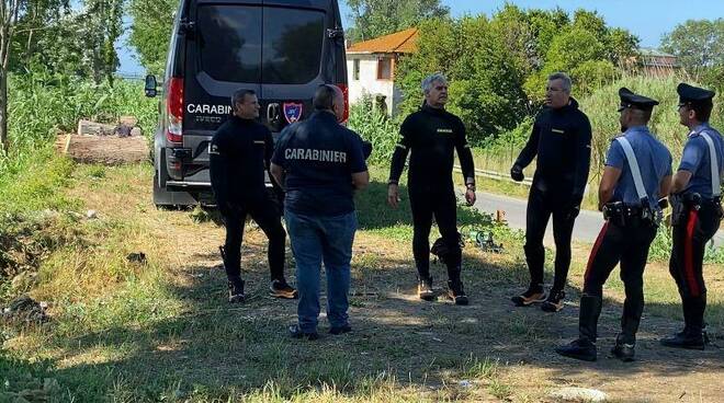 sommozzatori carabinieri genova a Sarzana per omicidi 
