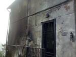 Casa distrutta dal fuoco incendio Montigiano Massarosa