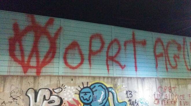 scritte no vax rifredi 