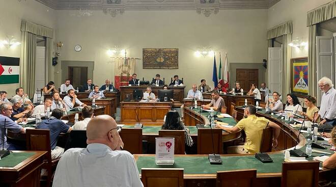 Consiglio comunale Lucca 