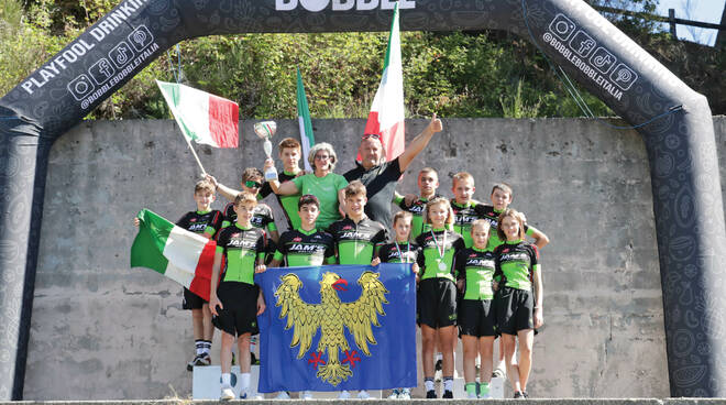 Per i giovani bikers del Jam\'s Bike Team al Ciocco il tricolore sventola a mille