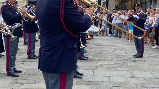 fanfara della polizia e presentazione dell'orologio U-Boat