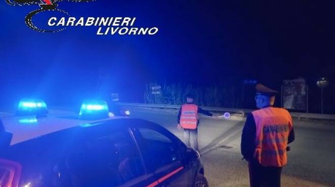 carabinieri livorno notturna