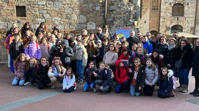 donne iran piazza diritti san gimignano