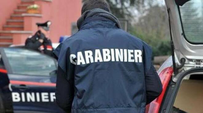 carabinieri carrara 