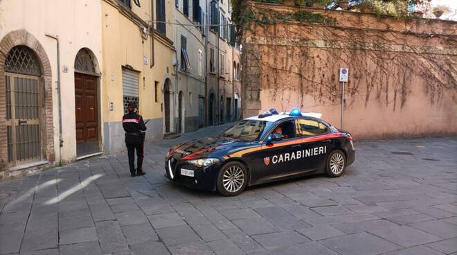 tentato omicidio anziano carabinieri a casa del medico