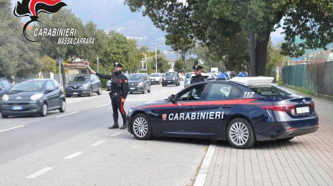 carabinieri massa