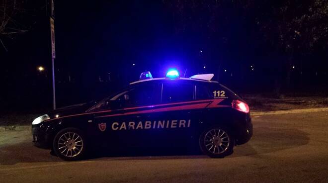 Carabinieri notte pineta foto di Letizia Tassinari 