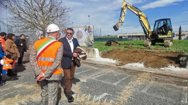 inaugurazione cantiere nuova palestra checchi, fucecchio