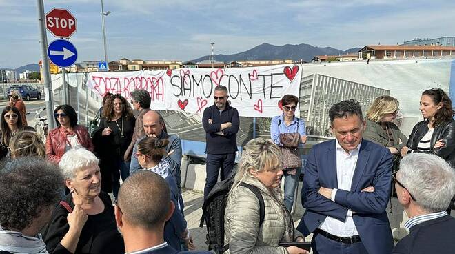 striscione per psichiatra aggredita 