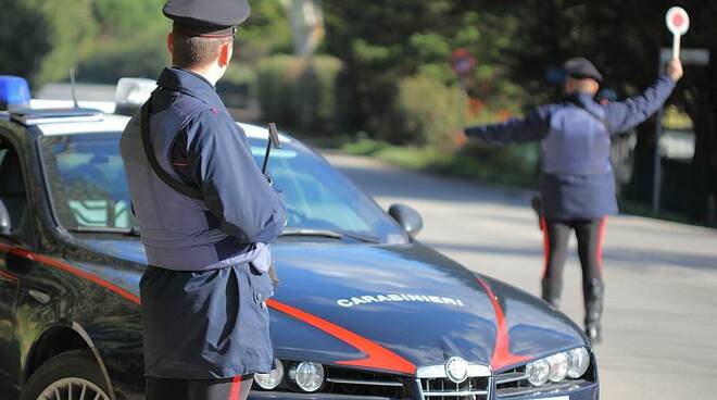 carabinieri posto di blocco