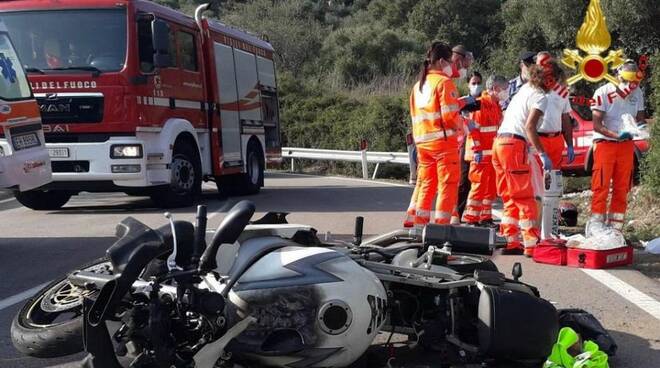 vigili del fuoco moto ambulanza