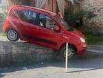 auto incastrata vigili del fuoco Castelnuovo