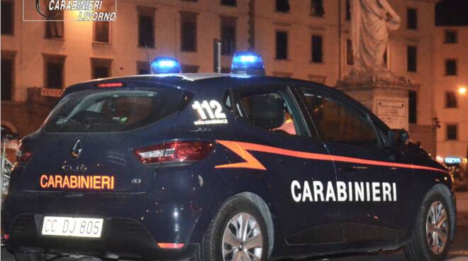 carabinieri livorno notte