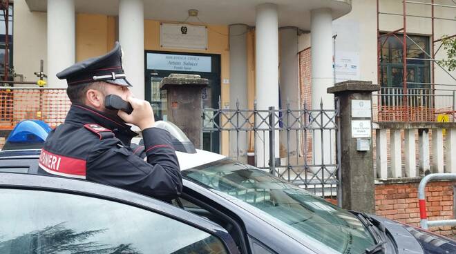 carabinieri aulla furto rame liceo classico