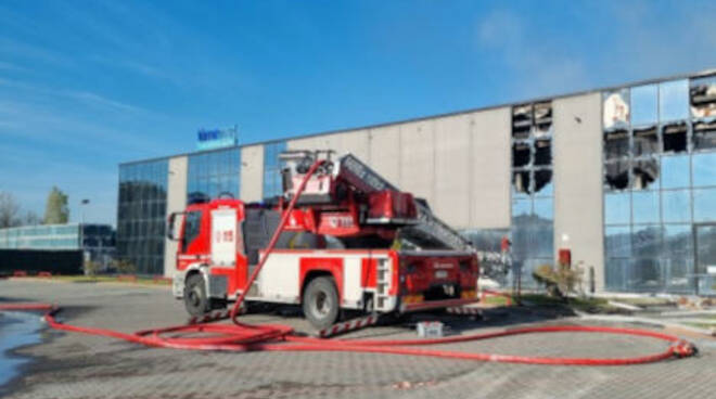 incendio Centro Pneumatici Empoli