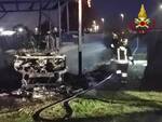 roulotte a fuoco in via dei Lecci a Torre del Lago