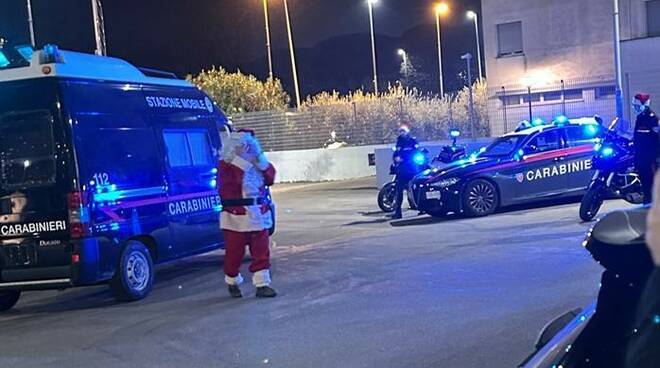 babbo natale carabinieri prato 