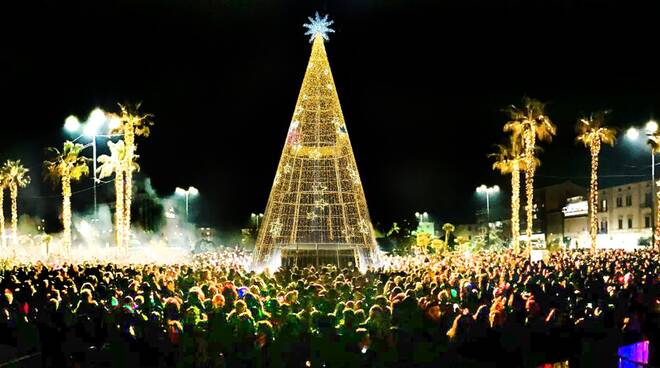 capodanno in piazza mazzini a viareggio