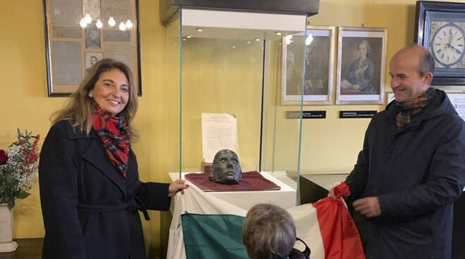 maschera funebre Giacomo Puccini museo di Celle