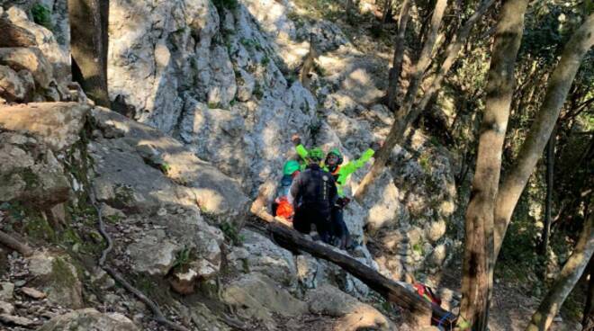 intervento soccorso alpino Conchiusori Camaiore