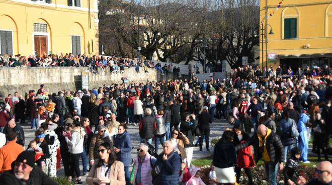 carnevale pietrasantino seconda sfilata