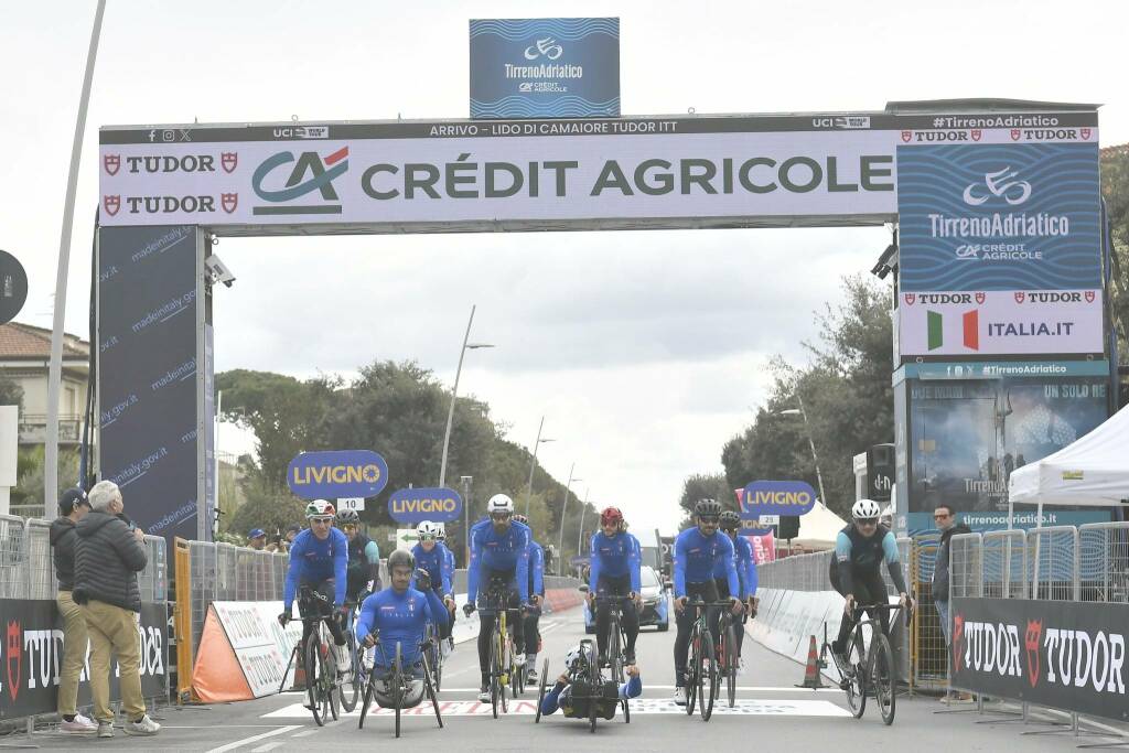 Tirreno Adriatico corsa gara mattino atleti paralimpici