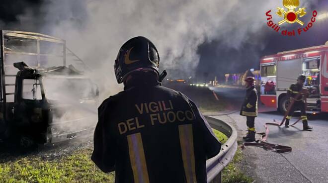 camion a fuoco ponte buggianese