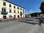 Folla per il passaggio del Giro d'Italia a Borgo Giannotti