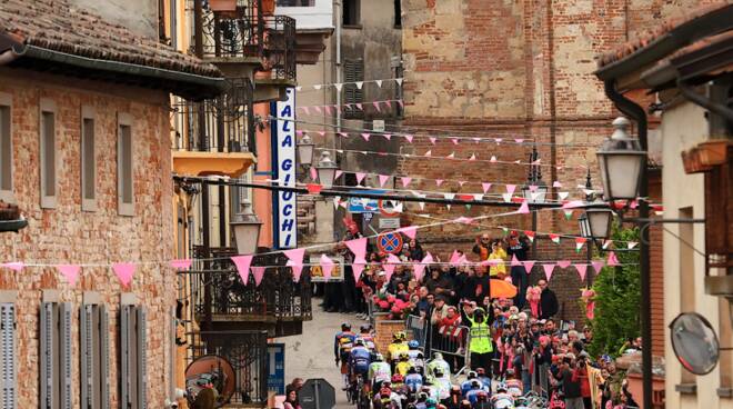striscioni per Giro d'Italia